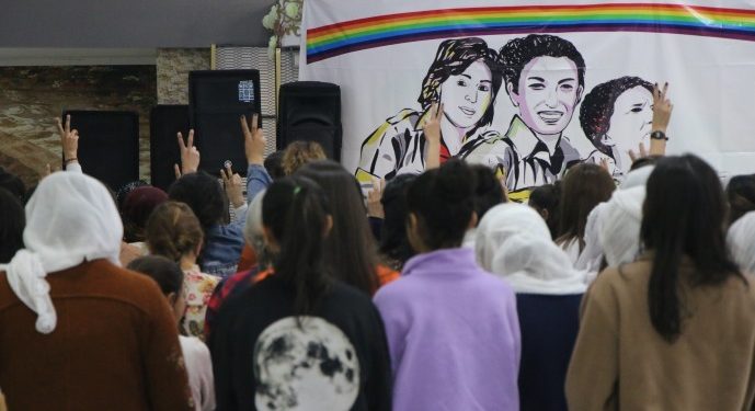 Jinên Ciwan li dijî tiryakê di tevgerê de ne