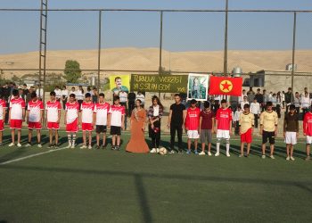 Tûrnovaya Xwendevanên Mexmûrê ya Şehîd Şîlan Goyî