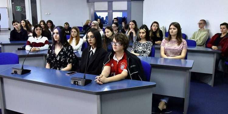 Semînera derbarê dîrok û çanda kurdî li zanîngeheke Rûsyayê