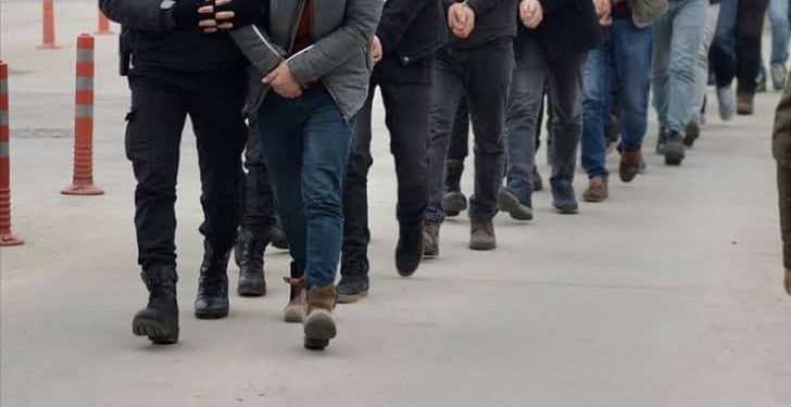 Li Şirnexê herî kêm 27 kes hatin destgîrkirin