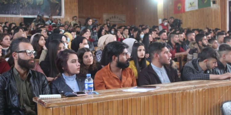 1. Konferansa Tevgera Xwendekarên Demokratîk ya li ser asta Cizîrê bi coşeke mezin destpê kir