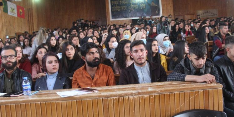 1. Konferansa Tevgera Xwendekarên Demokratîk ya li ser asta Cizîrê bi coşeke mezin destpê kir