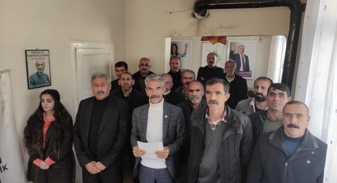 Li Amedê tecrîda li ser Rêberê gelan hate protesto kirin