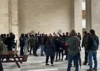 Faşîstan êrîşê xwendekarên Zanîngeha Stenbolê kirin