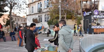 Ciwan û jinên ciwan xwedî li fikirên Rêberê Gelan Abdullah Ocalan derdikevin