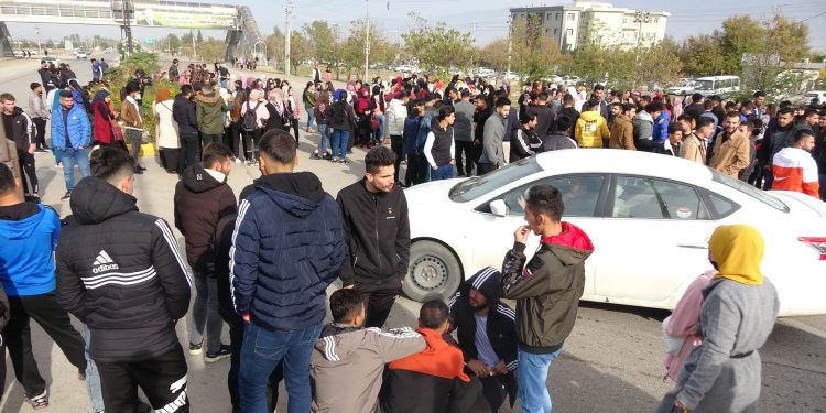 Xwendekarên Başûr dev ji qadan bernadin – Seranserê Başûr xwepêşandan!