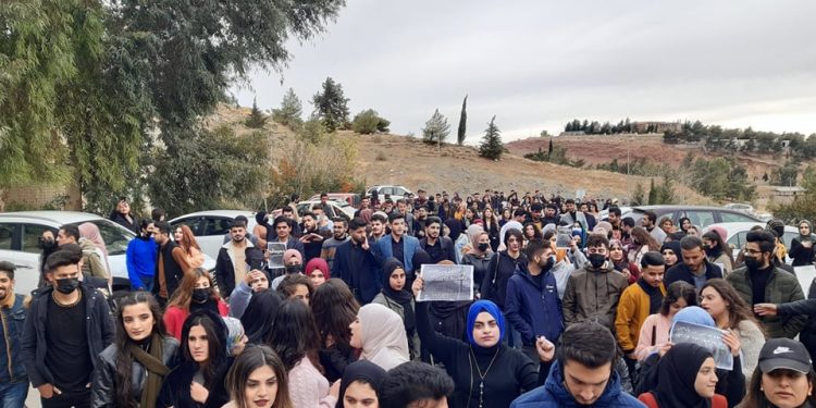 Xwendekarên Başûr dev ji qadan bernadin – Seranserê Başûr xwepêşandan!