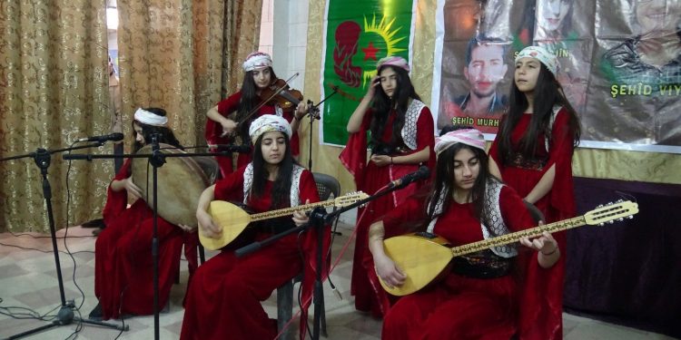 Pêşbirka helbestan ya şehîd Nûjiyan Ocalan ya Yekîtiya Jinên Ciwan a herêma Efrînê