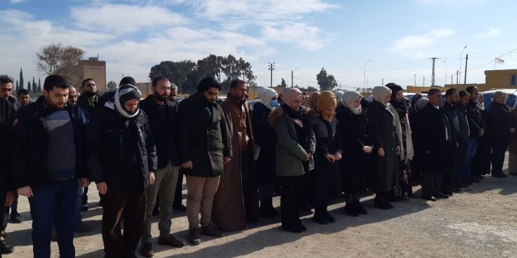 Li Tebqayê Ciwanên Şoreşger û Yekîtiya Jinên Ciwan kon vedan