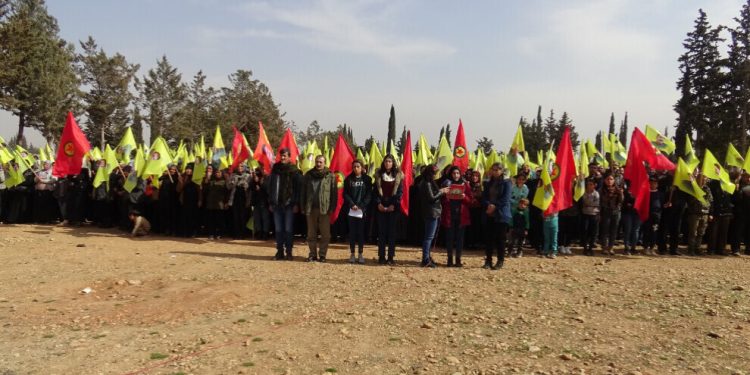 Di pêşengtiya Yekitiya Jinên Ciwan de Efrîniyan ji bo derxistina PKK’ê ji ‘lîsteya terorê’ hatin ba hev