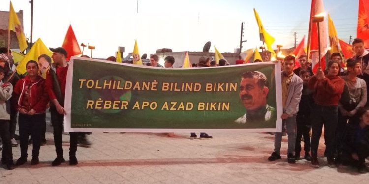 Ciwanên Efrînê li Şehbayê li dijî komployê meşiyan