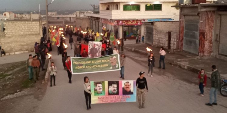 Ciwanên Efrînê li Şehbayê li dijî komployê meşiyan