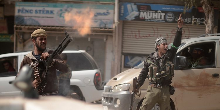 Hun zarokên 7 û 9 salî çi dixwazin – Li Efrînê çeteyên Tirk zarokan direvînin