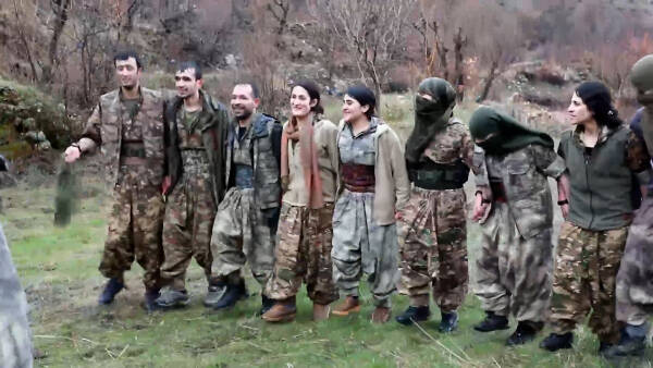 Gerîla Newroza 2022’an bi coşeke mezin pîroz dike