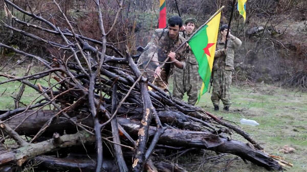 Gerîla Newroza 2022’an bi coşeke mezin pîroz dike