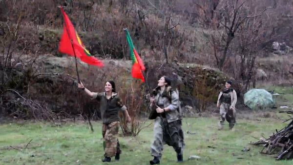 Gerîla Newroza 2022’an bi coşeke mezin pîroz dike