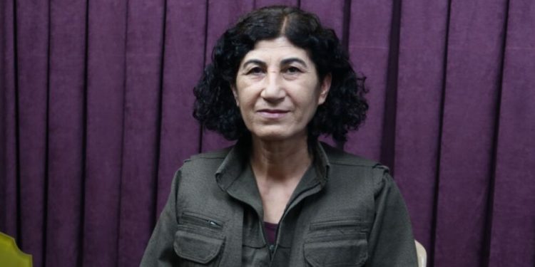 Elîf Ronahî: Ruhê jinên Kurd e ku di agirê Newrozê de xwe ji nû ve afirand