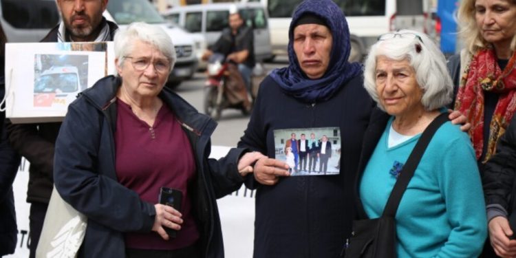 Endamên IPPNW’ê çûn serdana malbata Şenyaşar