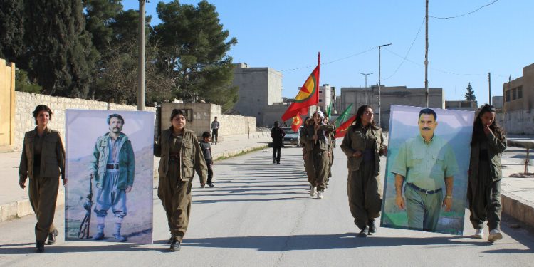 Yekîtiya Jinên Ciwan li Kobanê şehîd Egîd bibîranîn