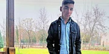 Zarokekî bi guleya polîsan jiyana xwe ji dest da