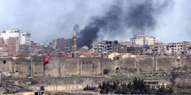 Cezayê muebbetê didin ciwanên Kurd – Cezayê muebetê û 10 sal dane Helin Yapıcı