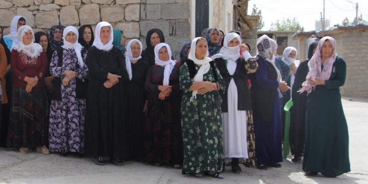 Li Mexmûrê ji bo Şehîd Aydin Mamak konê sersaxiyê