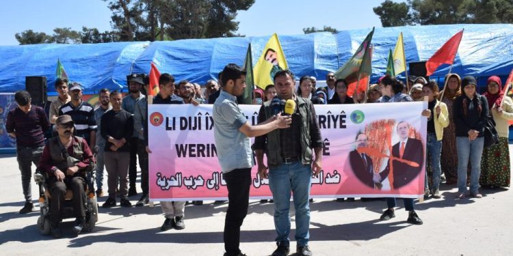 Ciwanan li Kobanê li dijî dagirkeriyê “Konê Berxwedanê” danî