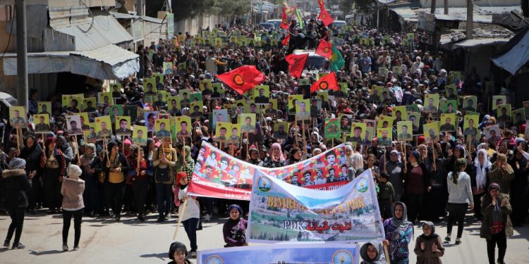 Gelê Helebê li dijî êrîşên dagirkeriyê herikîn qadan