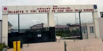 Greva birçîbûnê ya li Girtîgeha Îslahiyeyê di roja 18’emîn de ye