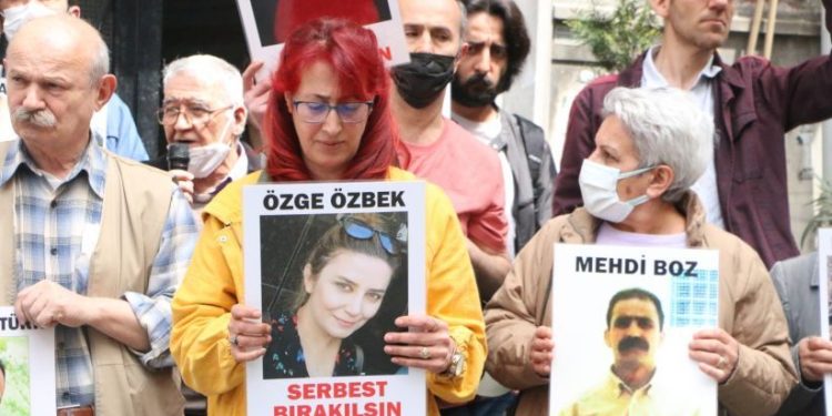 ÎHD: Divê girtiya nexwaş Ozge Ozbek were berdan