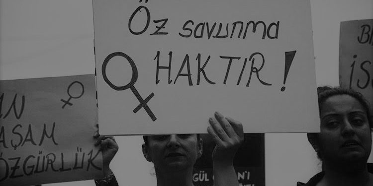 Jinnews’ê di meha Adarê de şîdetên ku li ser jinê hatine kirin parvekir; 26 jin hatin qetil kirin