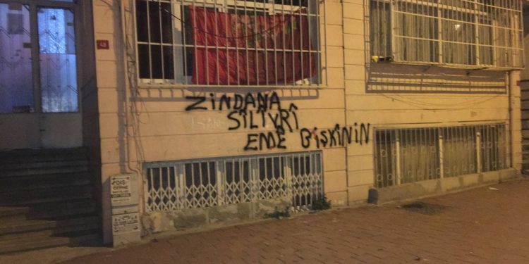 Li dijî îşkenceyên zindanan li Stenbol û Wanê çalakiya nivîsandinê ya Ciwanên Welatparêz