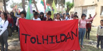 Yekîtiya Jinên Ciwan Li Şehbayê li dijî êrîşên dagirkeriyê meşiyan