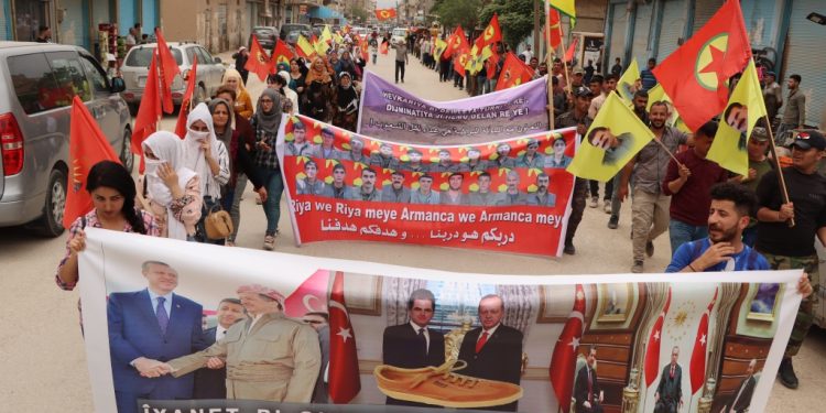 Gelê Amûdê li dijî dagirkeriyê li qadan e