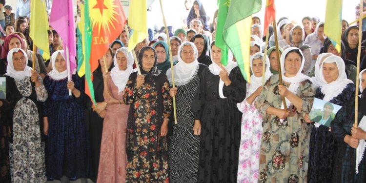 Li Mexmûrê ji bo şehîd Aysel Dogan kona sersaxiyê hat vedan