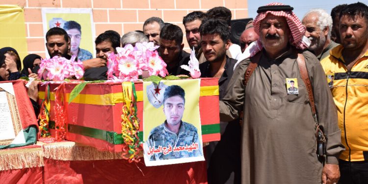 Bi sedan kesan Şehîd Mihemed Ferec El Sayil li Tirbespiyê veşartin