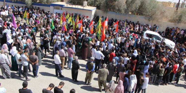 Di êrîşa ser Mexmûrê de ciwanek birîndar bû – Şêniyên Wargehê êrîş şermezar kirin