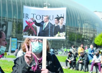 Li dijî dagirkeriyê helwestâ netewî