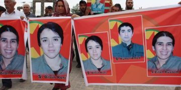 Bi sedan gelê Kobanê şehîdên xwe oxirkirin