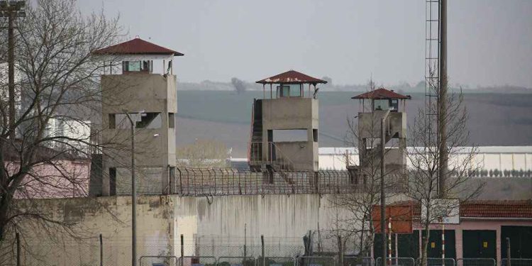 Girtiyên li Girtîgeha Îslahiye 27 roj in di greva birçîbûnê de ne