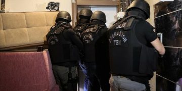 Ji kesên ku hatine binçav kirin 16 kes hatin berdan