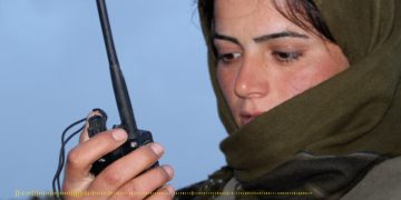 Gerîlayên li Zapê bi gerîlayên çeperên piştê re bi riya cîhaza ragihandinê axivîn