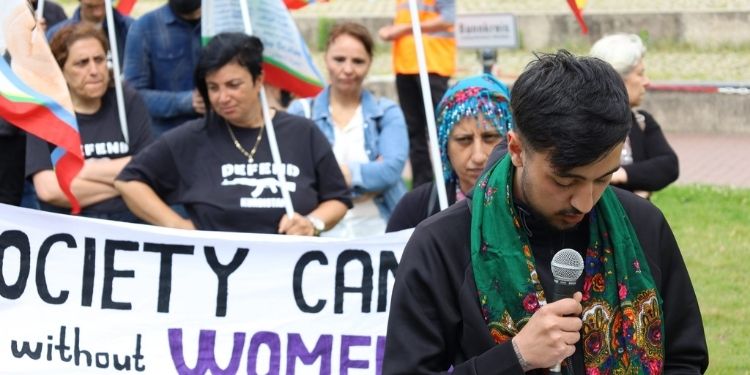 Tevî astengiyên ku li Elmanyayê deketine, Meşa Dirêj bi coş bi dawî bû