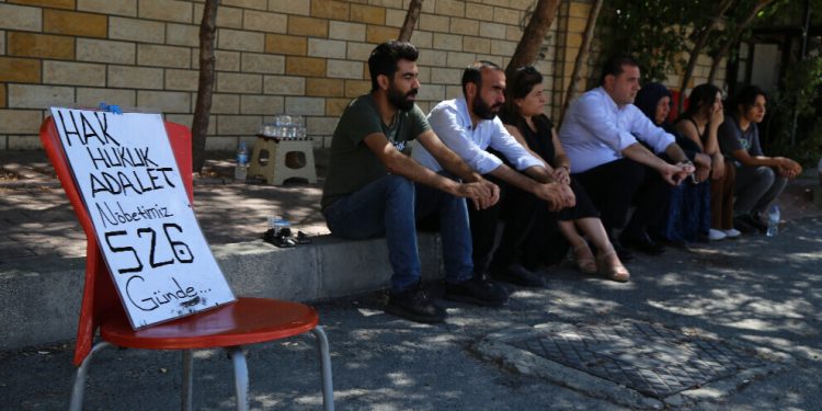 Têkoşîna malbata Şenyaşar: 526 rojin malbat daxwaza edaletê dike