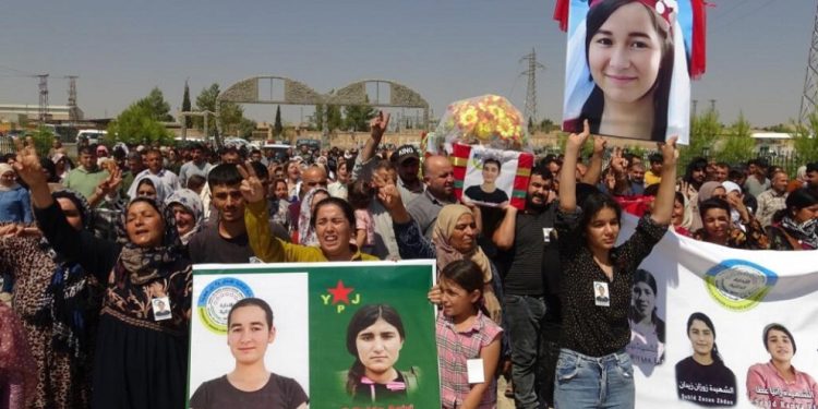 Şehîd Dîlan Izedîn li Kobanê spartî axê bû