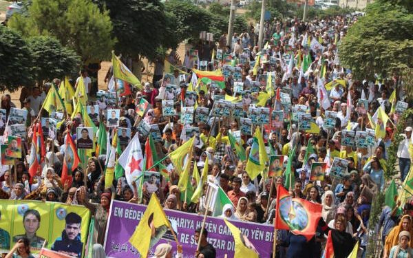 Şêniyên herêma Firatê daketin qadan: Emê heya azadiya Rêberê Gelê Kurd têkoşîna xwe bilind bikin