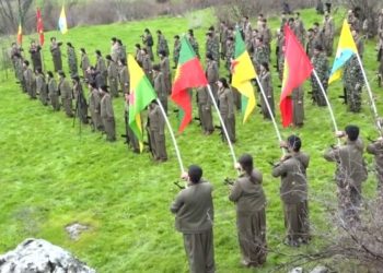 Bi tecrûbeyên berxwedanê, em dikevin saleke nû