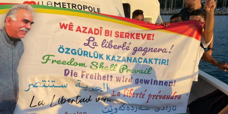 Li Marsîlayê ciwan ji bo azadiya Rêberê Gelan çalakî li darxistin