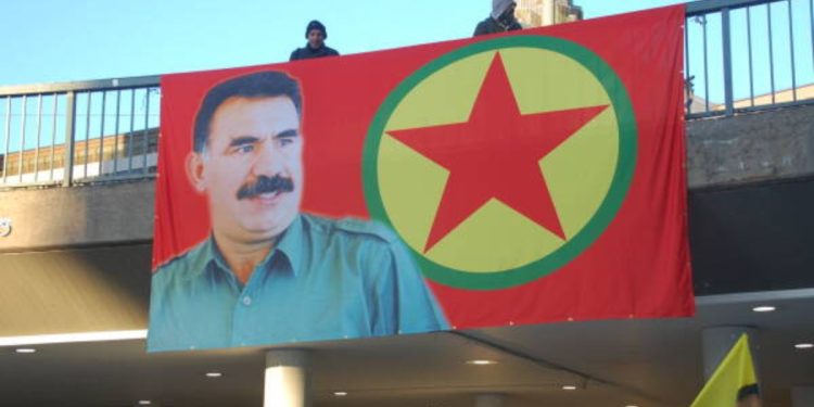 Ji bo çûyîna Îmraliyê serî li Serdozgariyê hate xistin