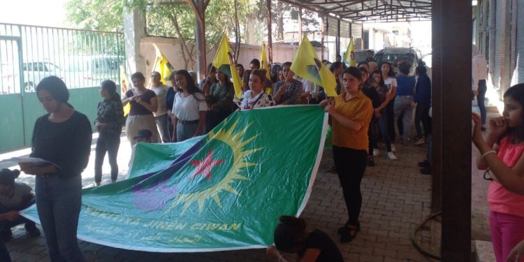 Jinên Ciwan ên Firatê: Di riya Şerê Gelê Şoreşgerî de emê xwe biparêzin